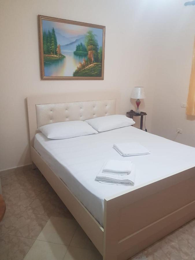 Pazari_Ri_Studio Apartment Тирана Екстериор снимка